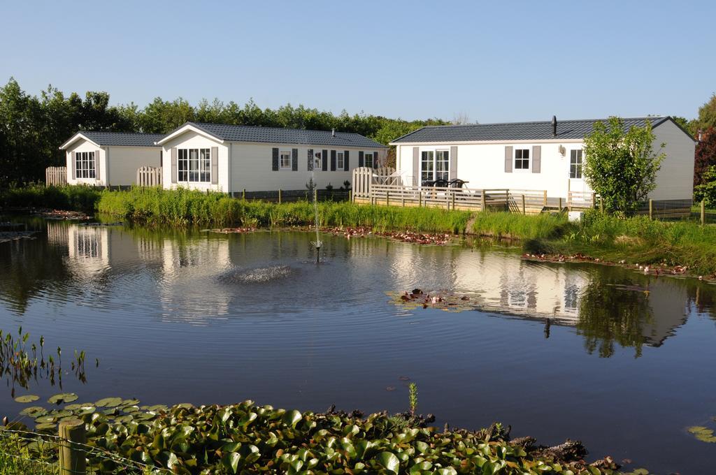 Hotel Vakantiepark Dennenoord Den Burg Zimmer foto